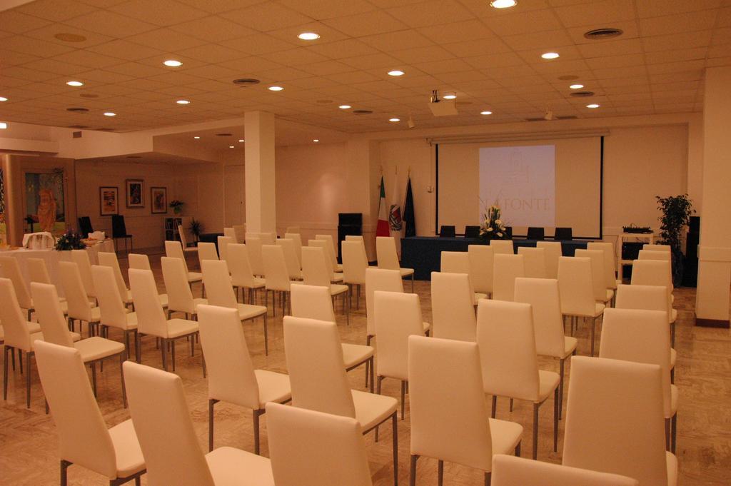 Hotel La Fonte Osimo Kültér fotó