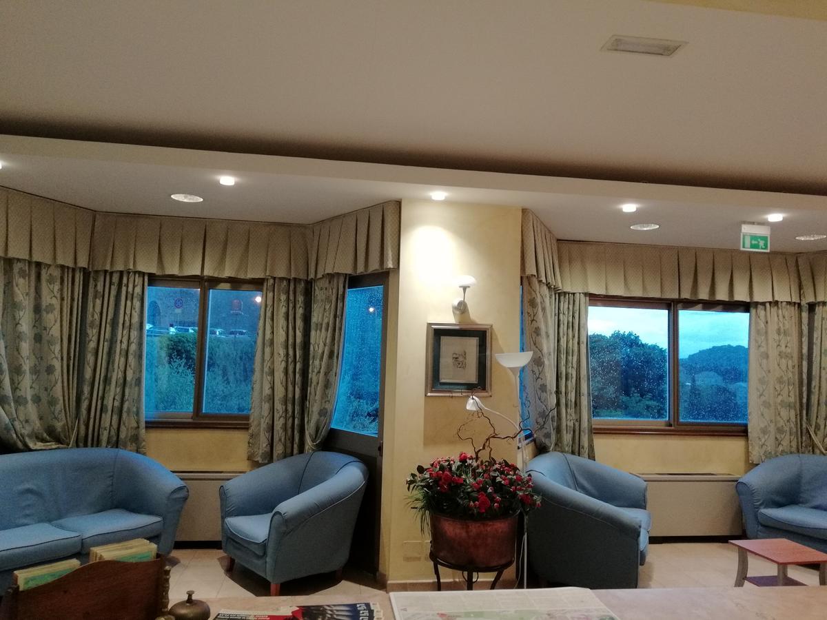 Hotel La Fonte Osimo Kültér fotó
